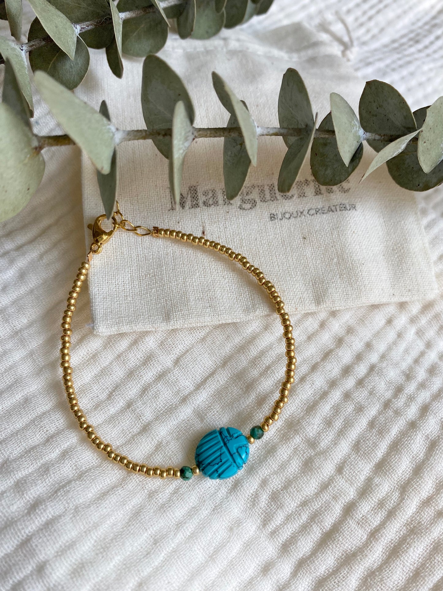 Scarabée turquoise